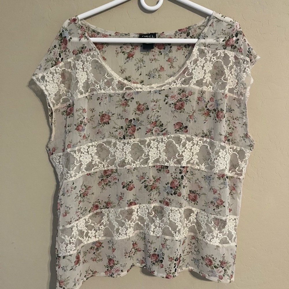 Rue21 Floral Lace Blouse - Pink and White